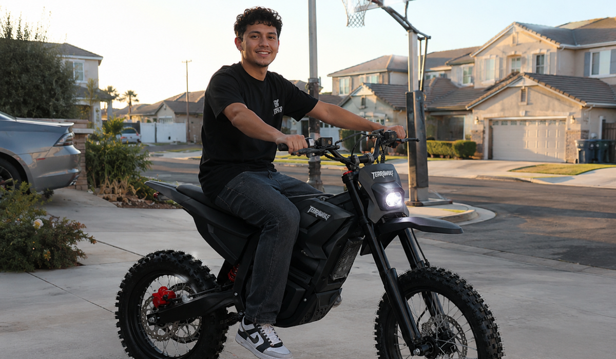 Orange Terrawulf bike action
